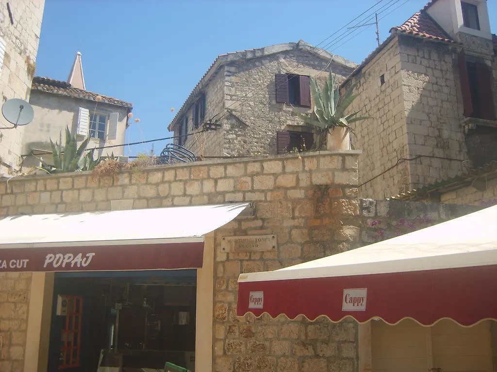 Rooms Roso Trogir 2*,  Croatia