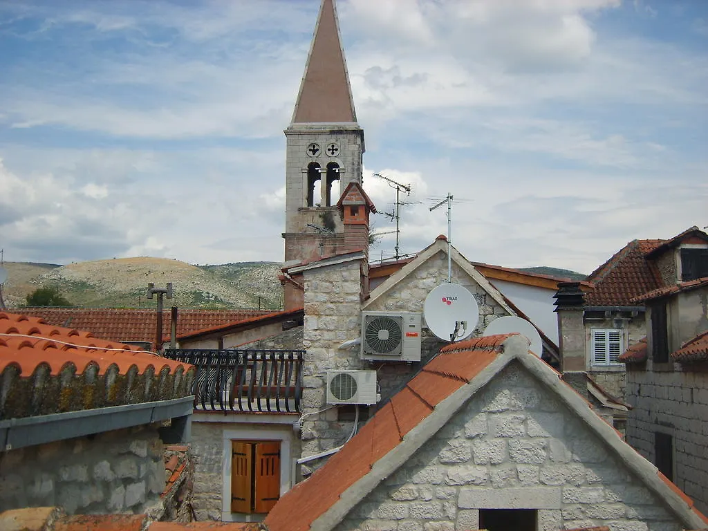 Guest house Rooms Roso Trogir