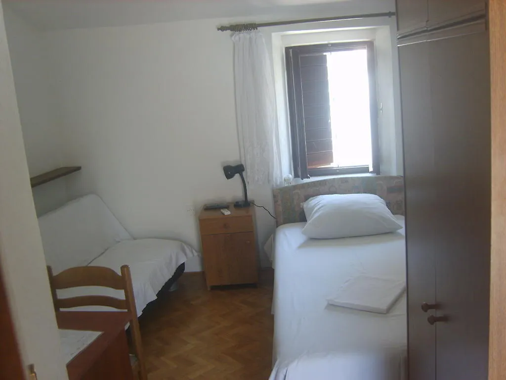 Guest house Rooms Roso Trogir